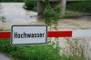 Foto:  Hochwasser, Naturkatastrophe, Schranke